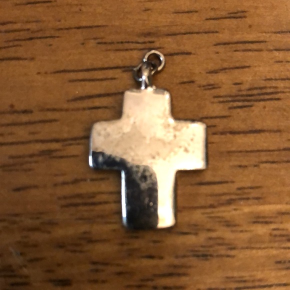 Cross Necklace Pendant - Picture 2 of 3